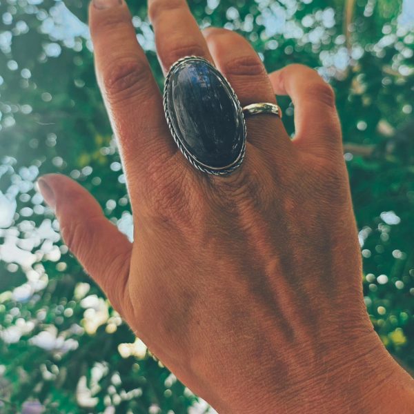 Designer handmade ring with natural labradorite