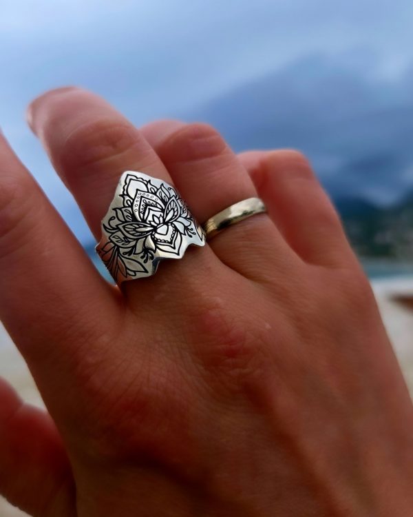 Lotus Ring
