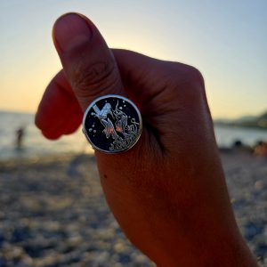 Ведьма курит