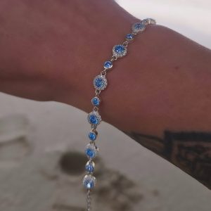 Голубой браслет